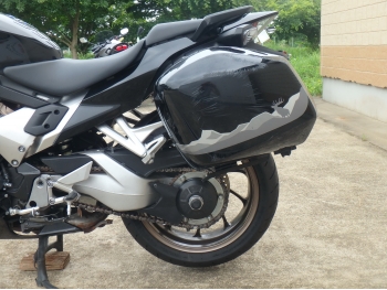     Honda VFR800F 2016  16