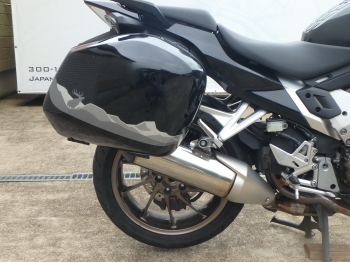     Honda VFR800F 2016  18