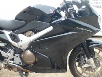     Honda VFR800F 2016  20