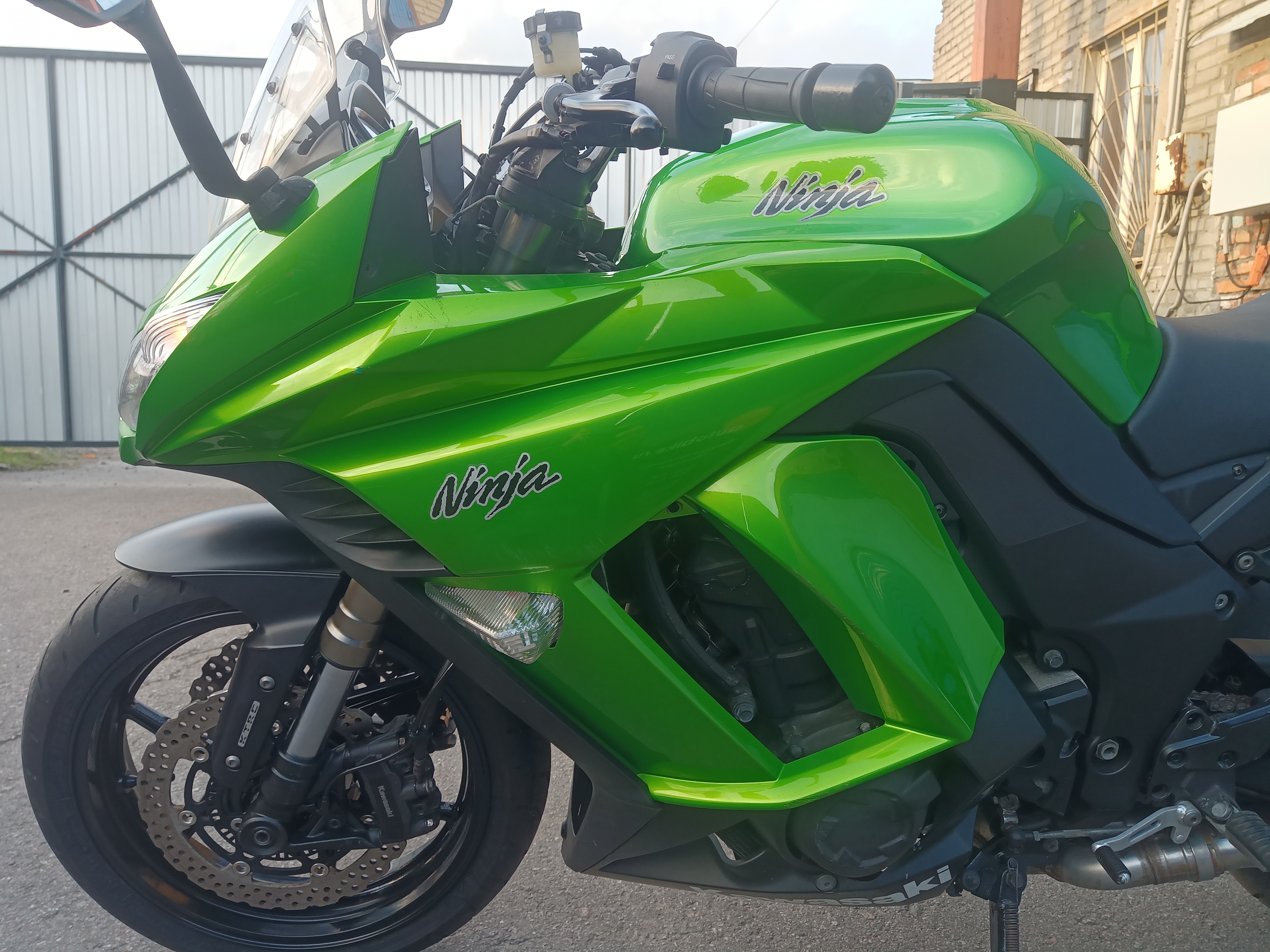 Купить мотоцикл Kawasaki Ninja1000SX 2014 фото 10