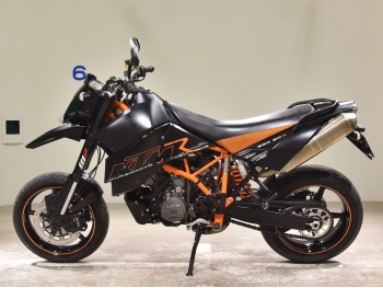     KTM 950 Supermoto R 2008  1