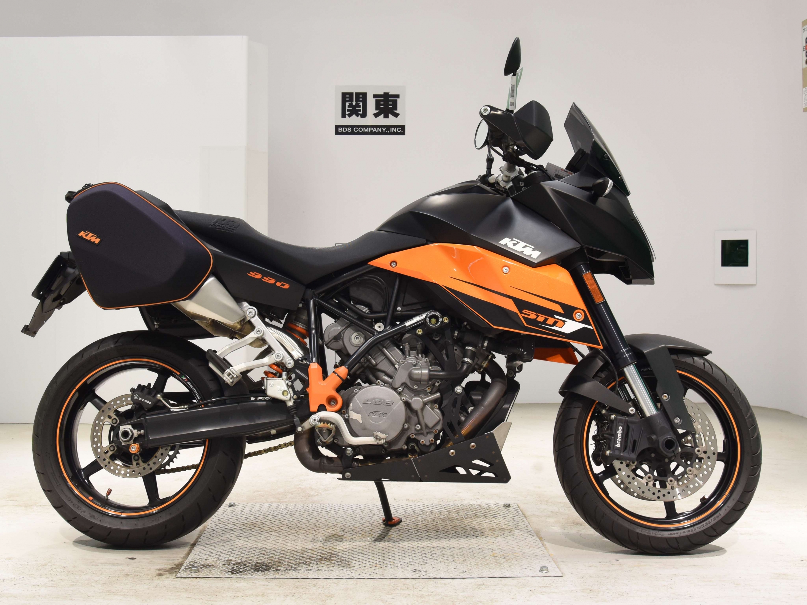 Купить мотоцикл KTM 990 Supermoto T 2010 фото 2