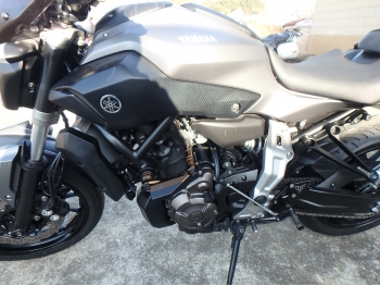     Yamaha MT-07 FZ07 2014  15