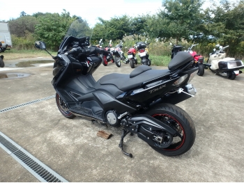     Yamaha XP530 T-Max530A 2014  11