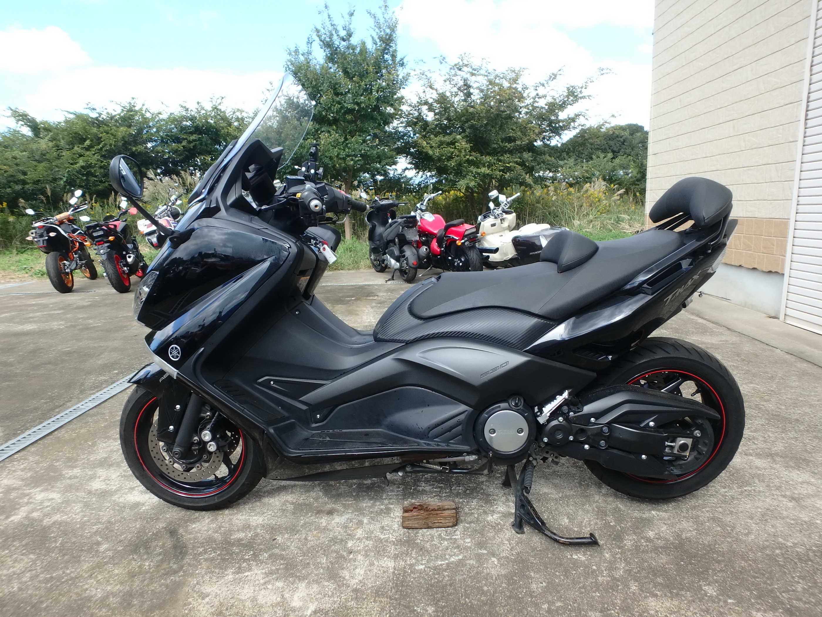 Купить мотоцикл Yamaha XP530 T-Max530A 2014 фото 12