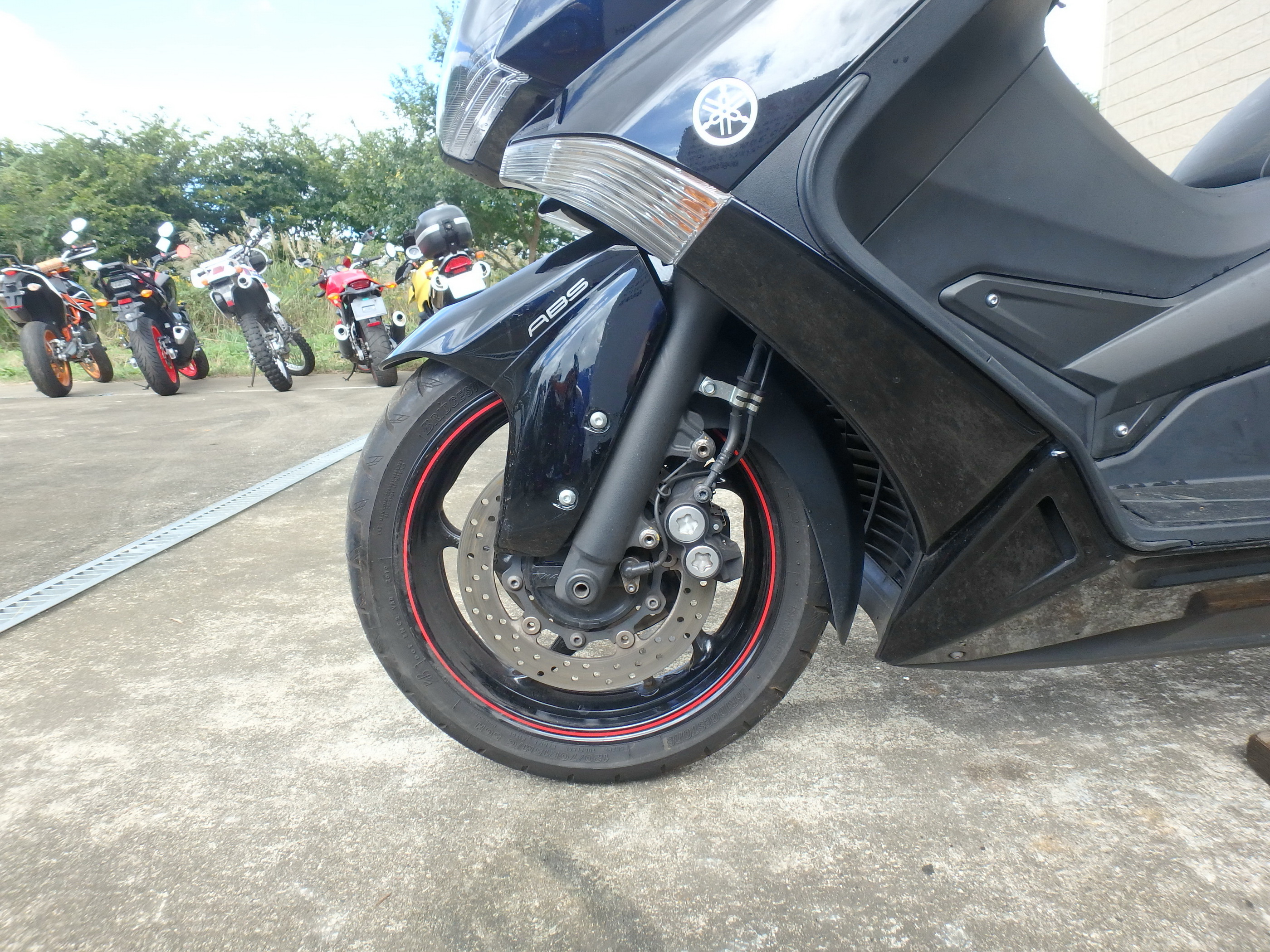 Купить мотоцикл Yamaha XP530 T-Max530A 2014 фото 14