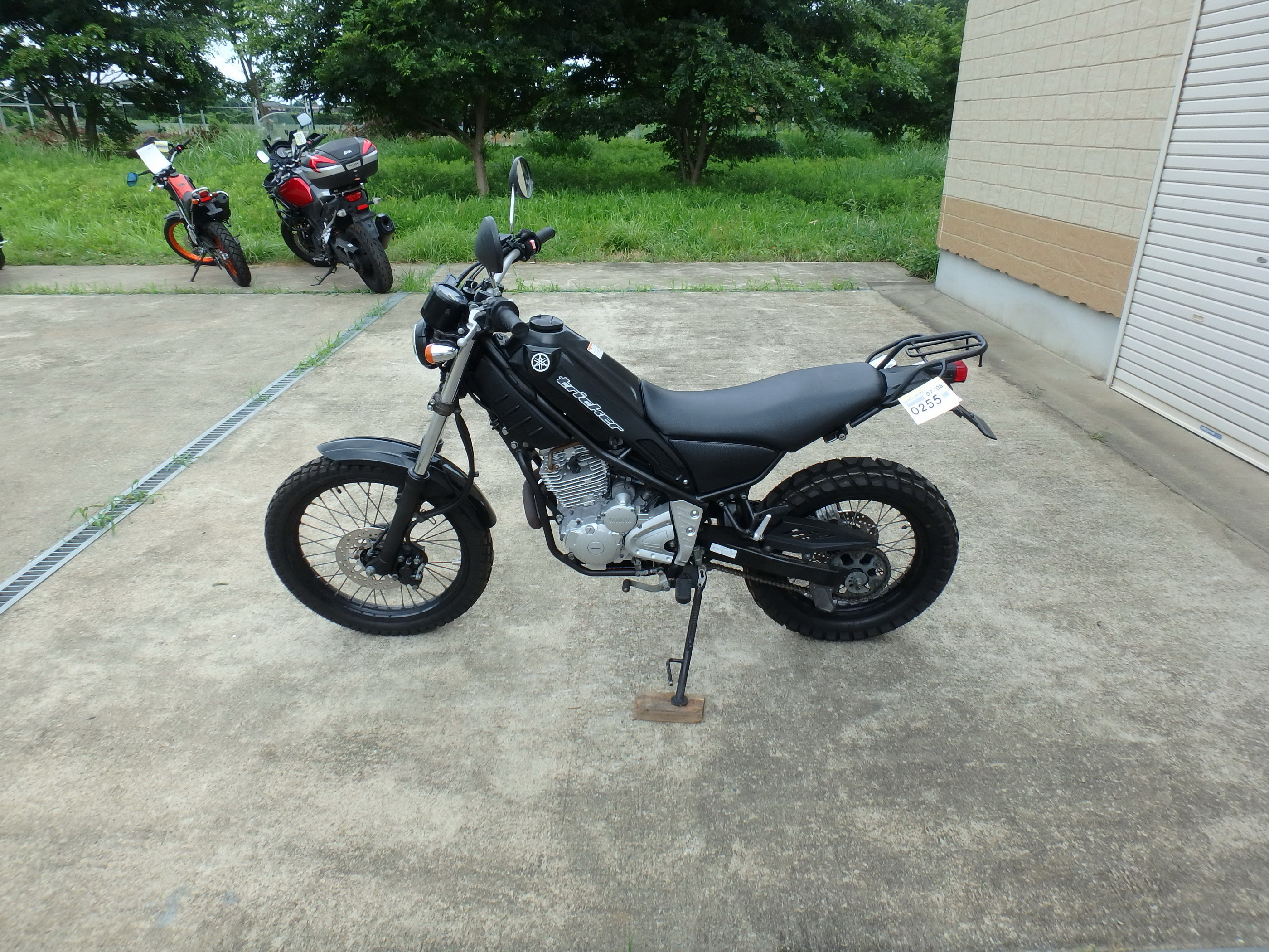Купить мотоцикл Yamaha XG250 Tricker 2004 фото 12