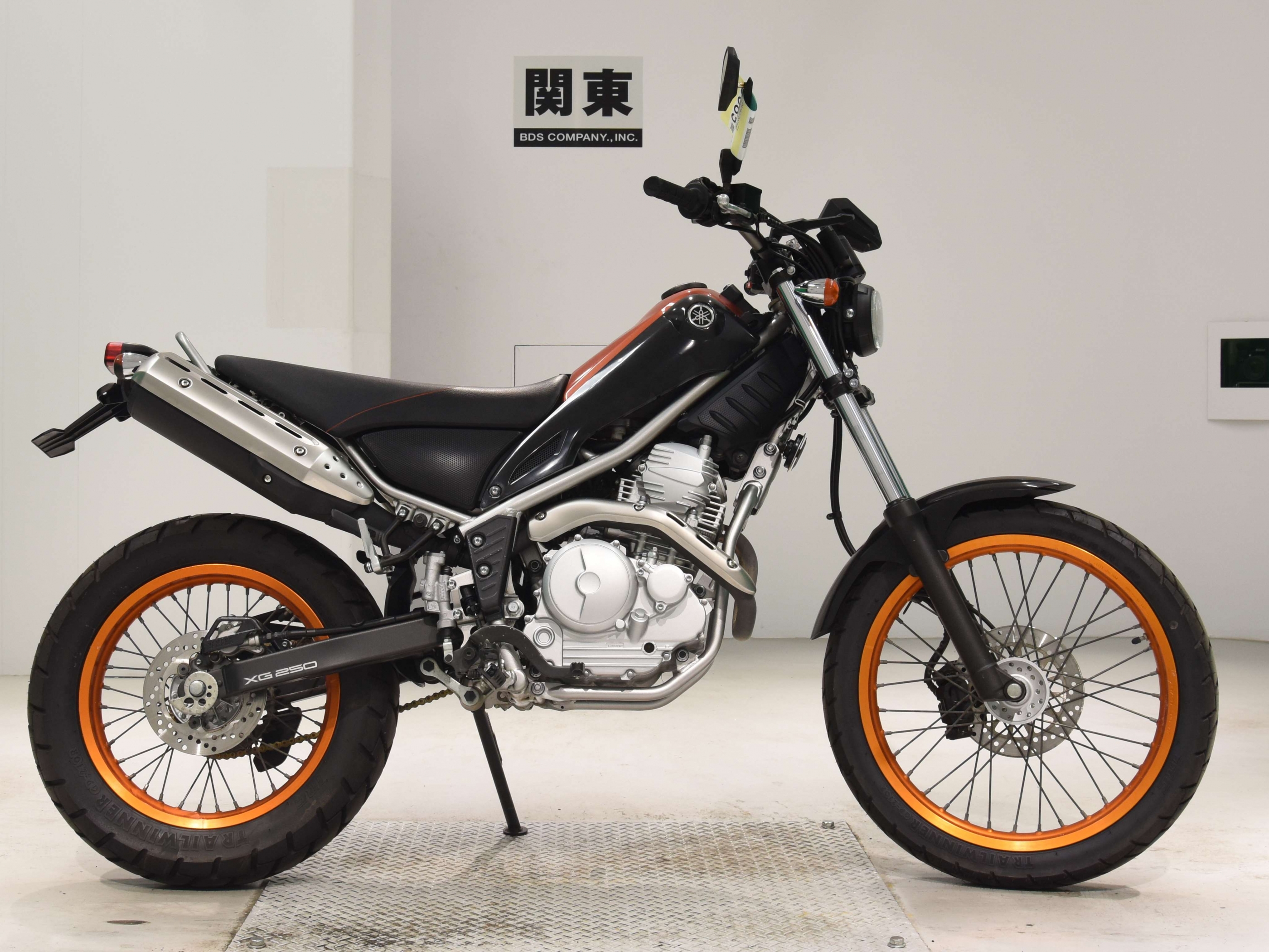 Купить мотоцикл Yamaha XG250 Tricker-2 2016 фото 2