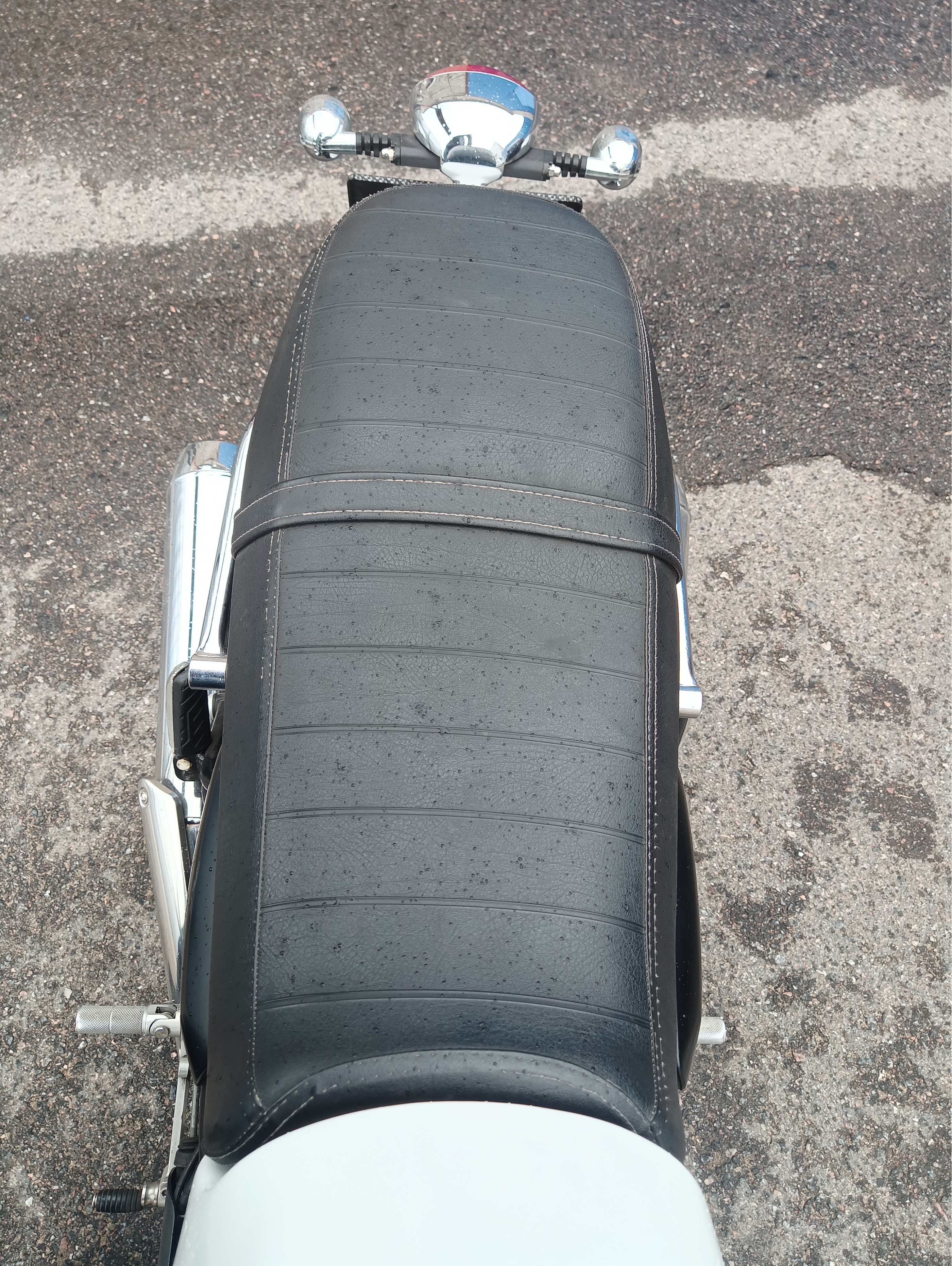 Купить мотоцикл Moto Guzzi V7 Stone 2014 фото 17
