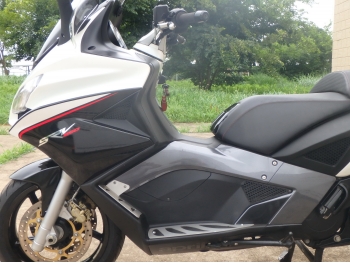 Заказать из Японии мотоцикл Aprilia SRV850 2013 фото 15