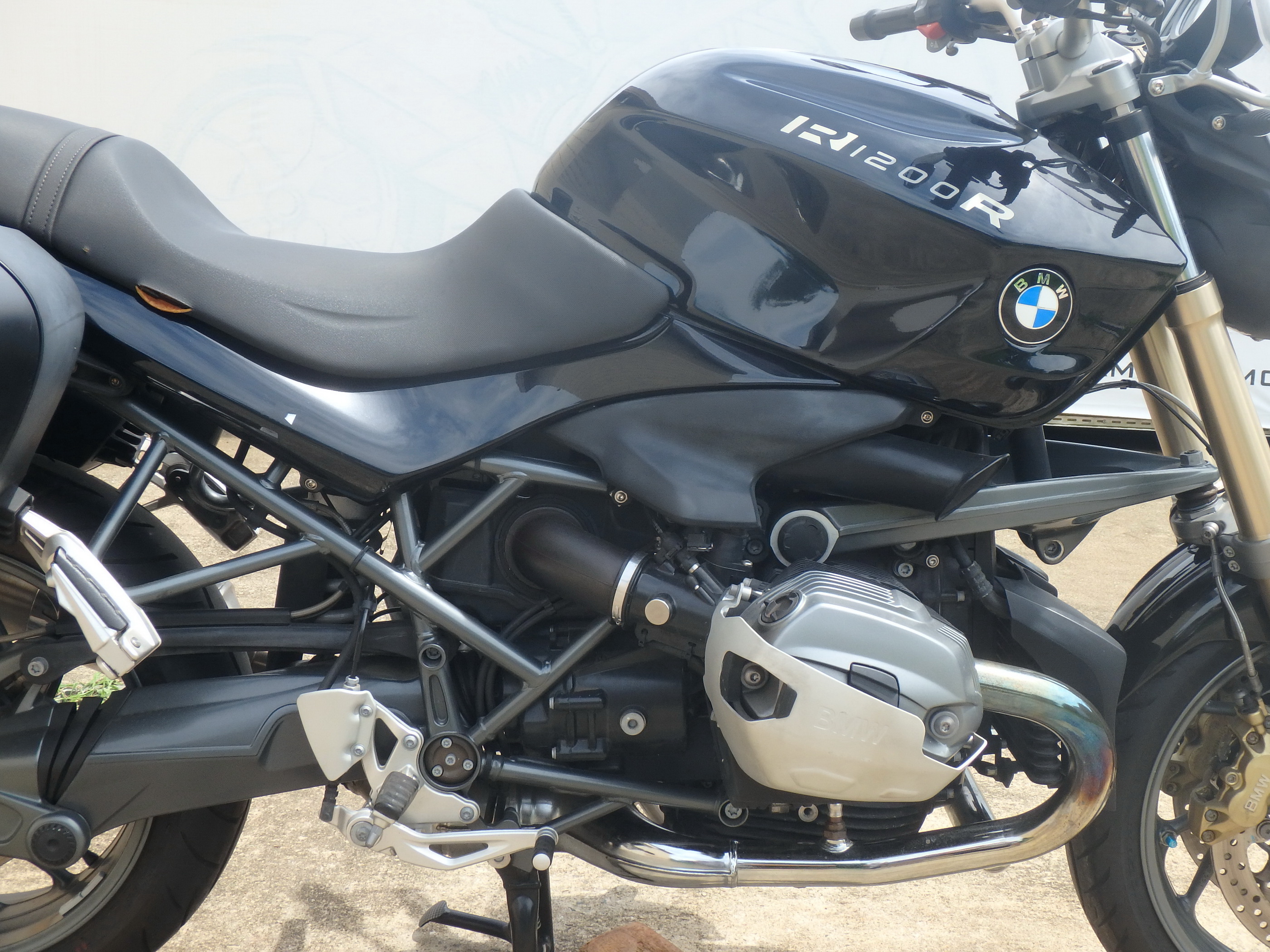 Купить мотоцикл BMW R1200R 2013 фото 20