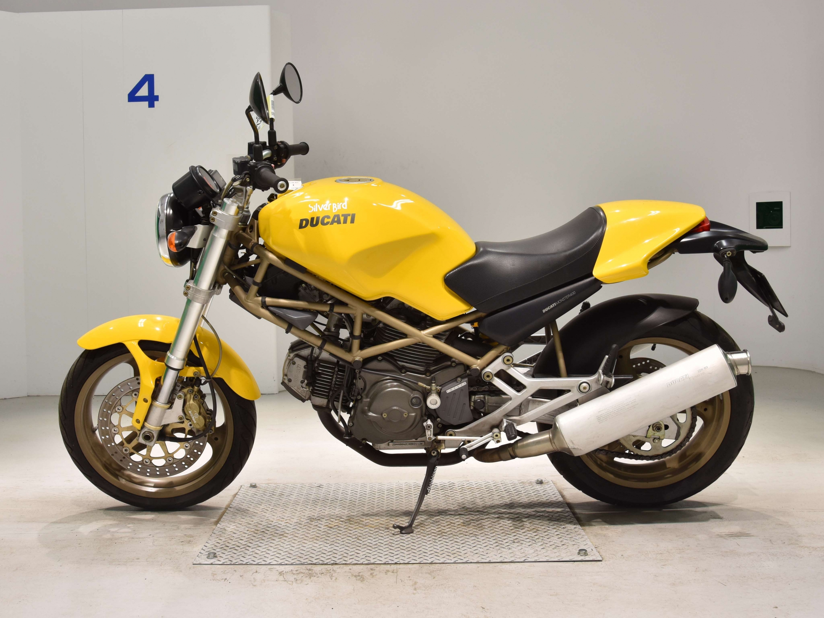 Купить мотоцикл Ducati Monster400 M400 2000 фото 1
