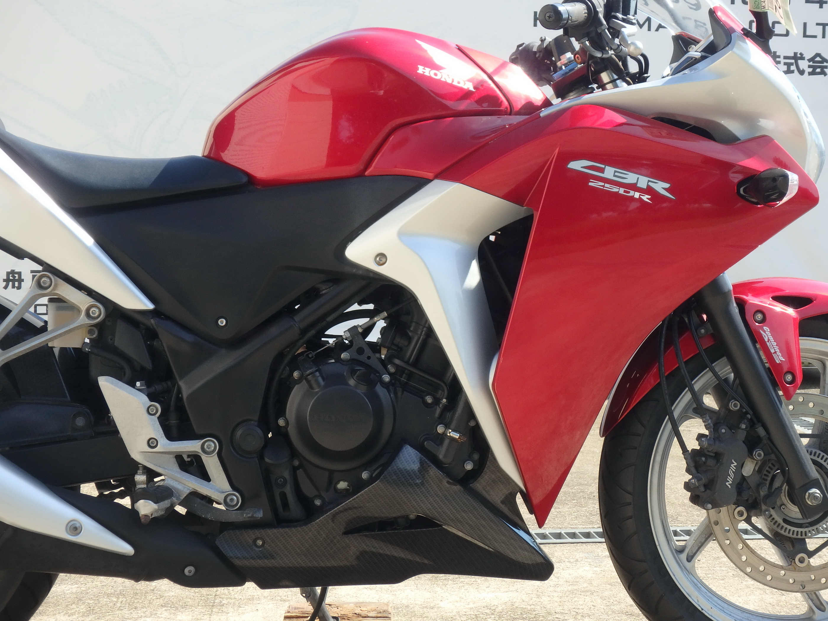 Купить мотоцикл Honda CBR250R-3A 2011 фото 18