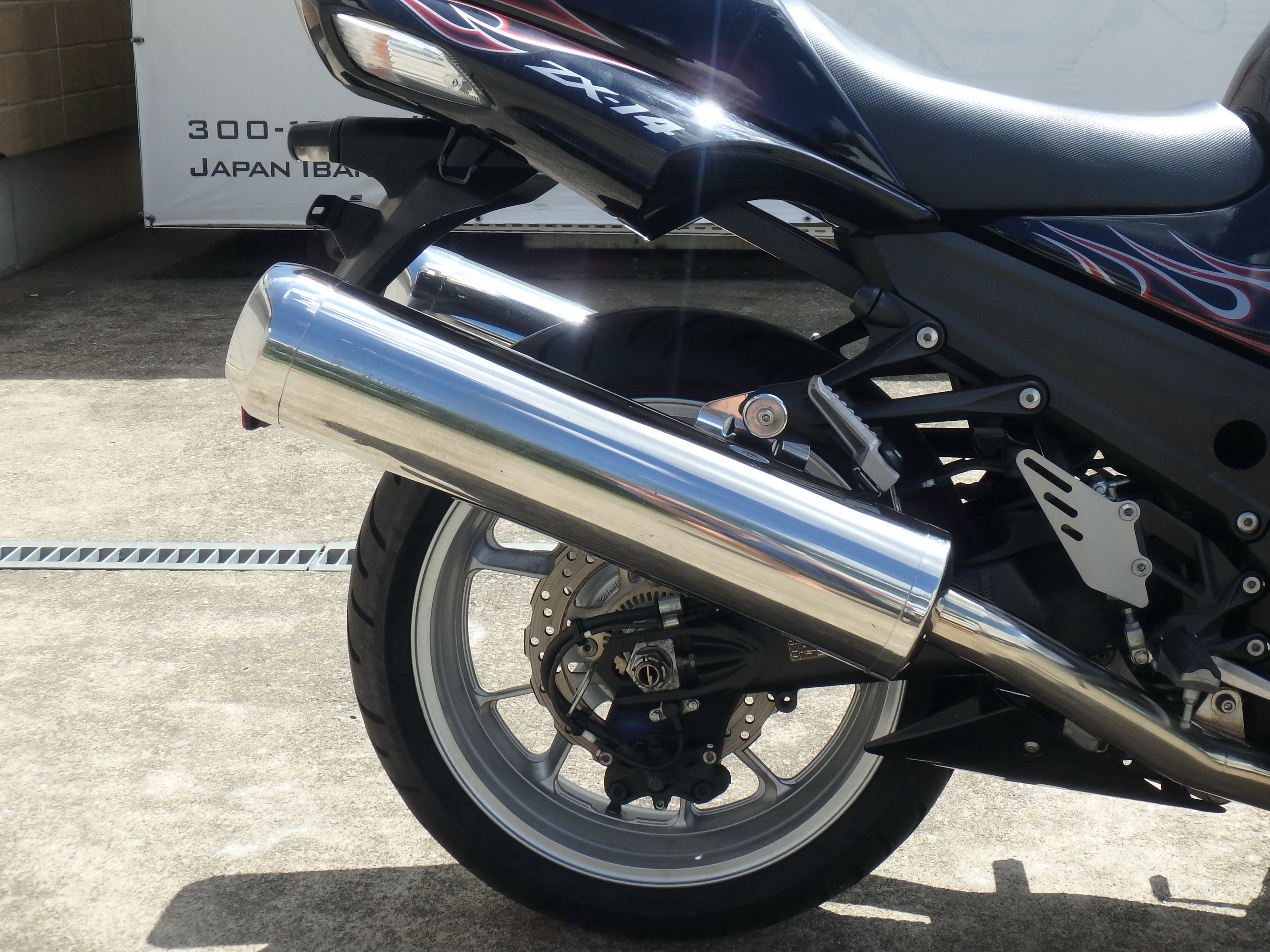 Купить мотоцикл Kawasaki ZZR-1400A Ninja ZX-14A 2013 фото 12
