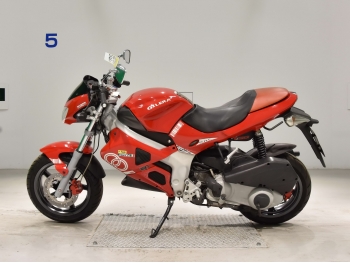 Заказать из Японии мотоцикл Gilera DNA180 2002 фото 1