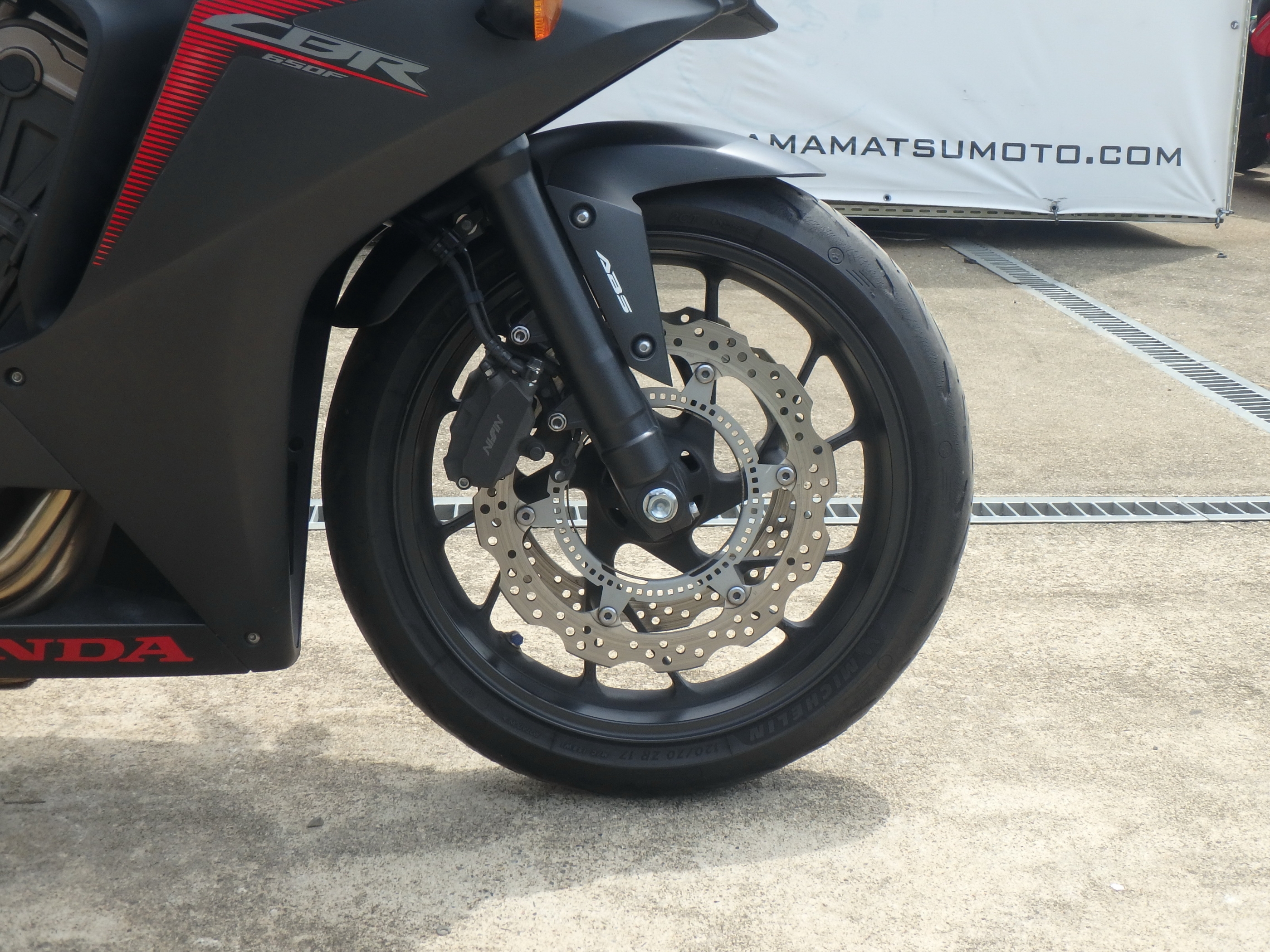 Купить мотоцикл Honda CBR650F 2017 фото 19