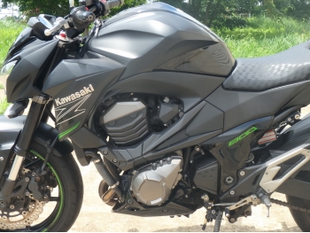     Kawasaki Z800 2014  15