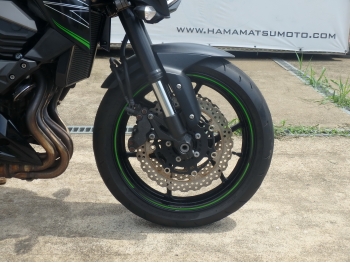     Kawasaki Z800 2014  20