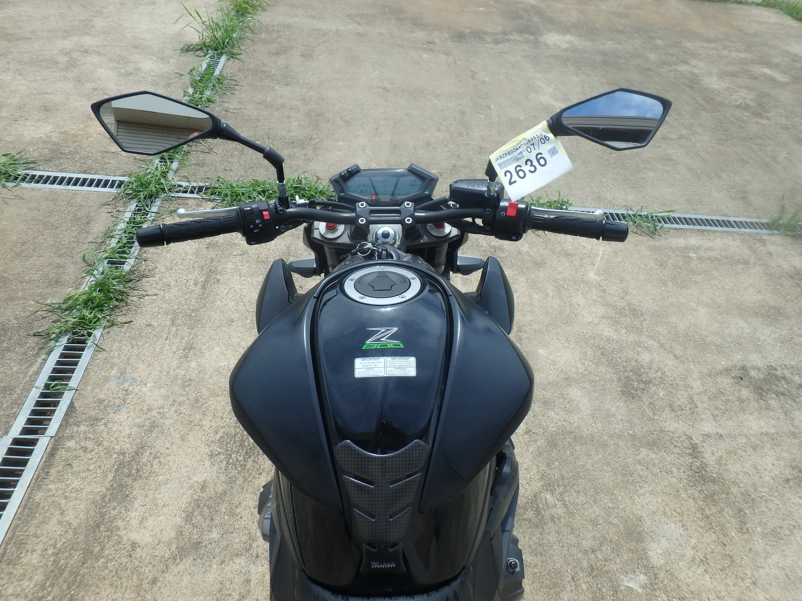 Купить мотоцикл Kawasaki Z800 2014 фото 23