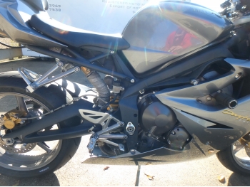     Triumph Daytona675 2007  18