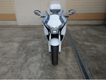     Honda VFR1200FD 2010  6