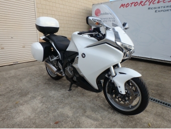     Honda VFR1200FD 2010  7