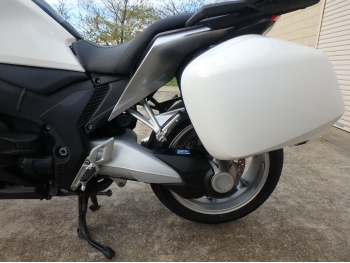     Honda VFR1200FD 2010  16