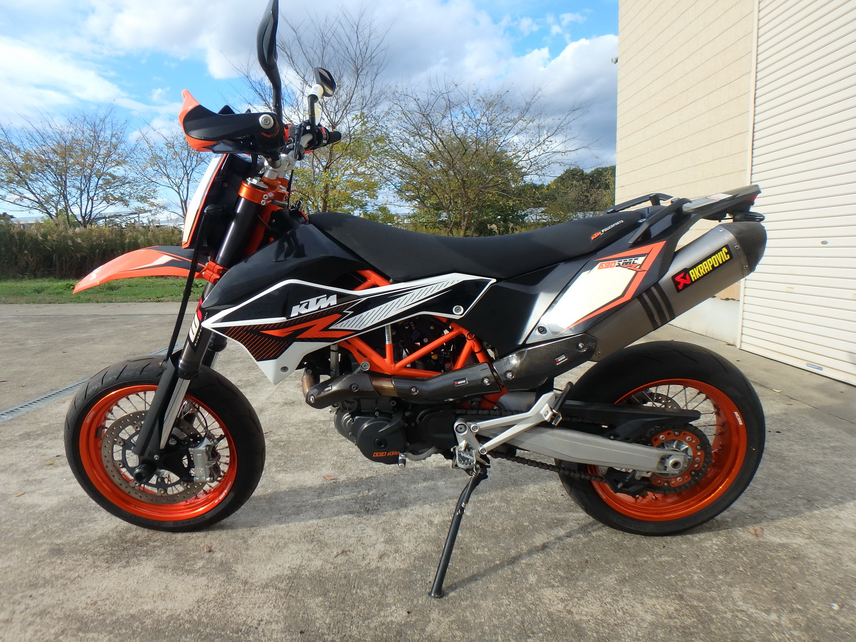 Купить мотоцикл KTM 690 SMC R 2013 фото 12