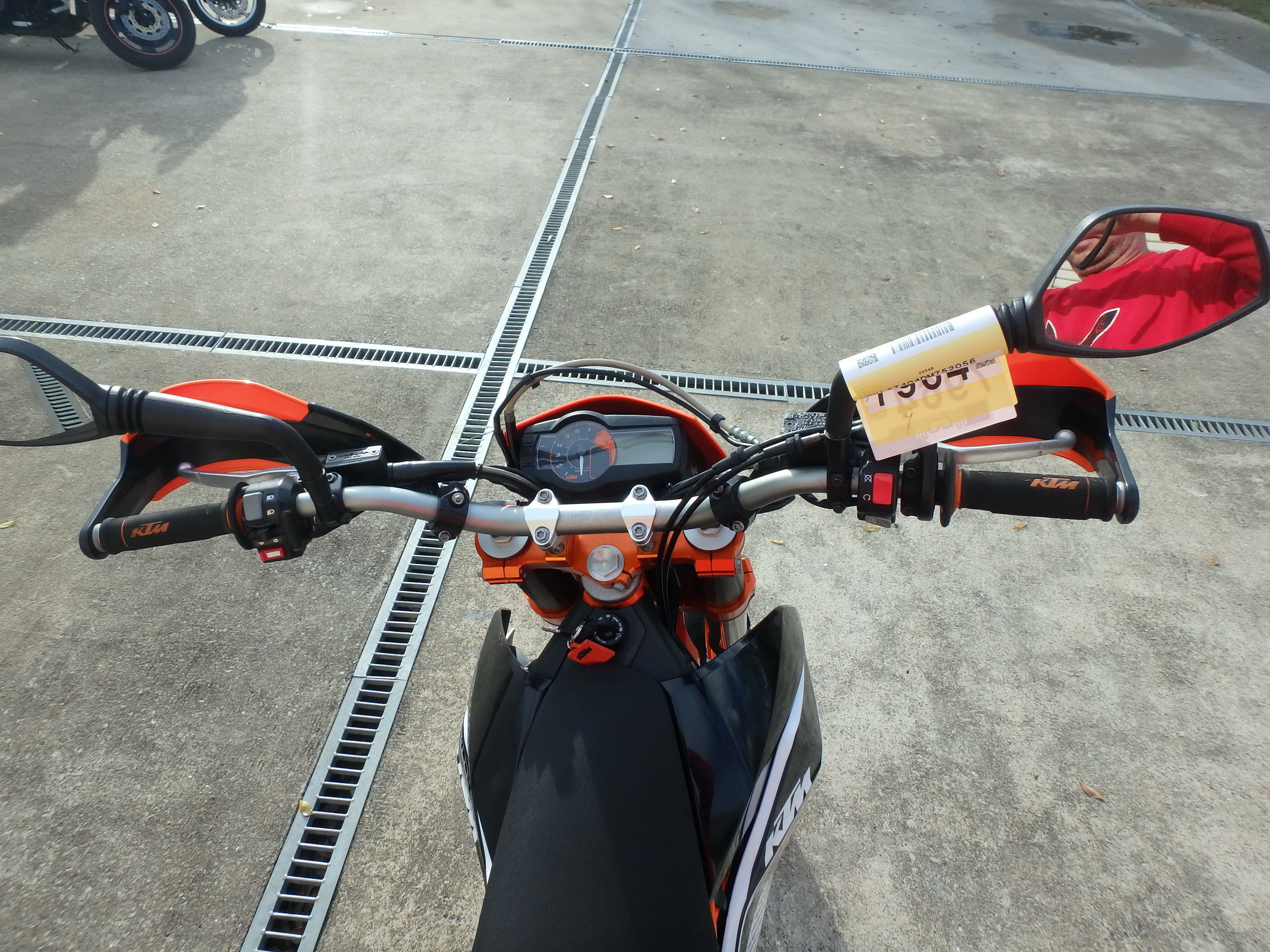 Купить мотоцикл KTM 690 SMC R 2013 фото 21