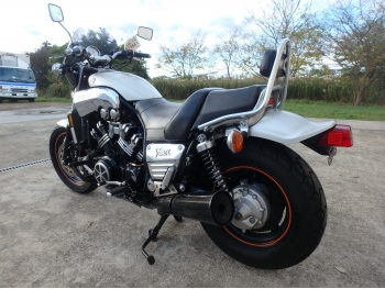 Заказать из Японии мотоцикл Yamaha V-Max 1998 фото 11