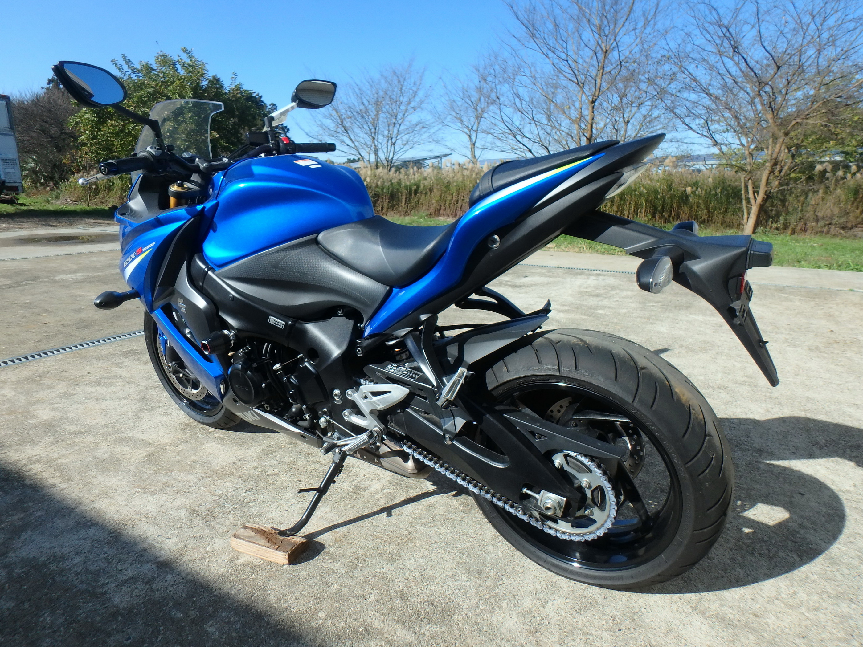 Купить мотоцикл Suzuki GSX-S1000F 2016 фото 11