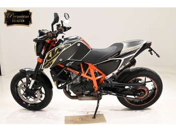     KTM 690 Duke R 2014  1