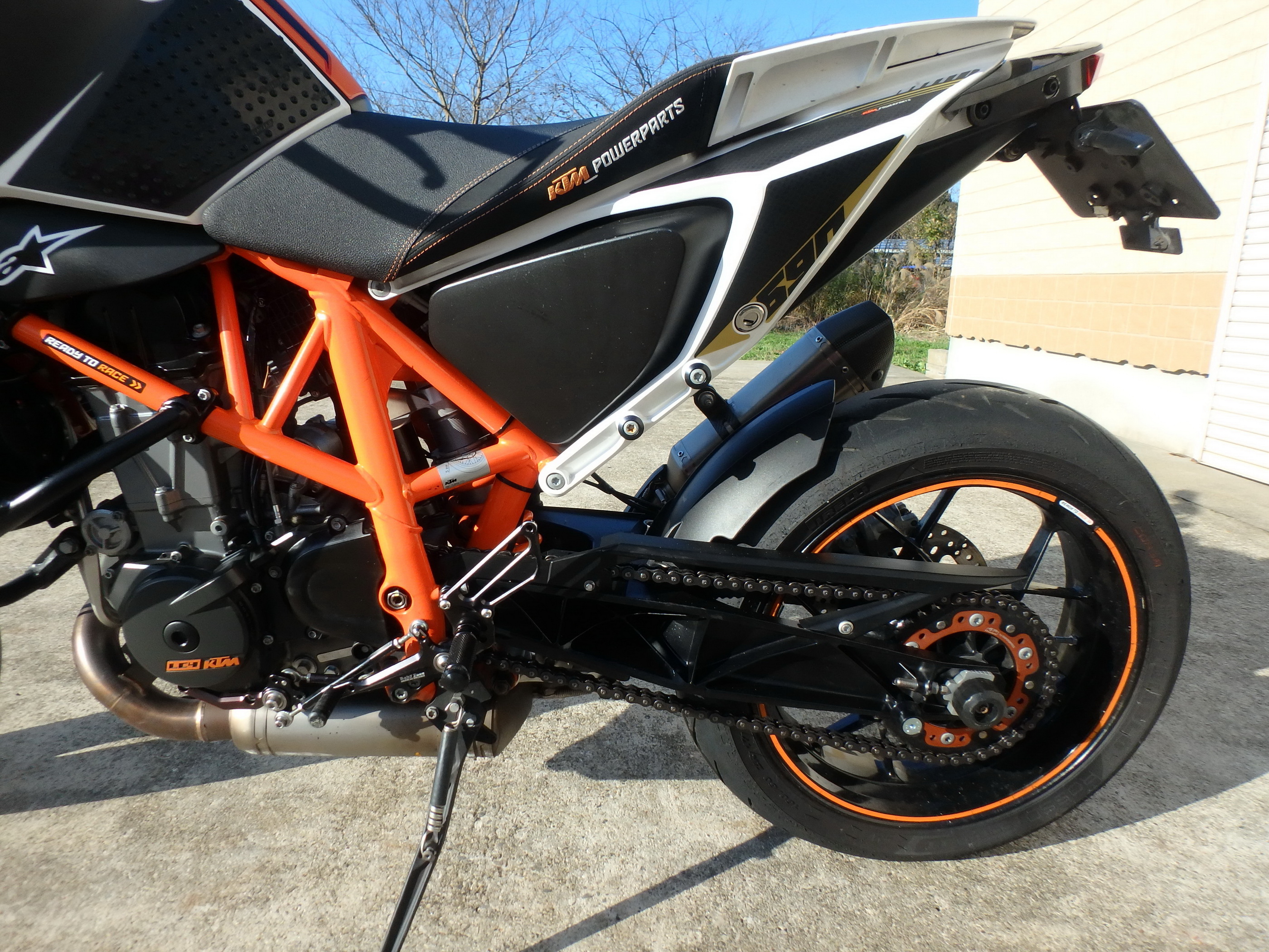 Купить мотоцикл KTM 690 Duke R 2014 фото 16