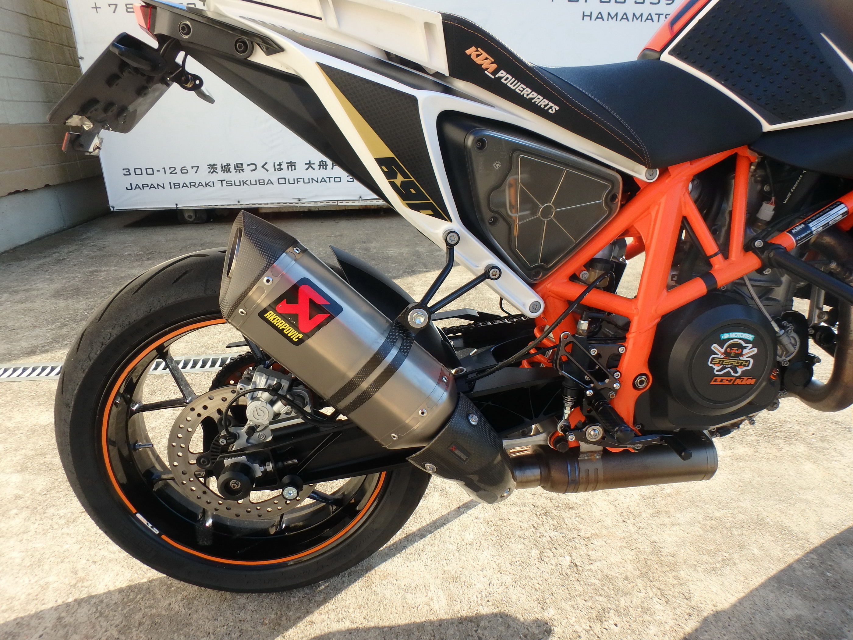 Купить мотоцикл KTM 690 Duke R 2014 фото 17