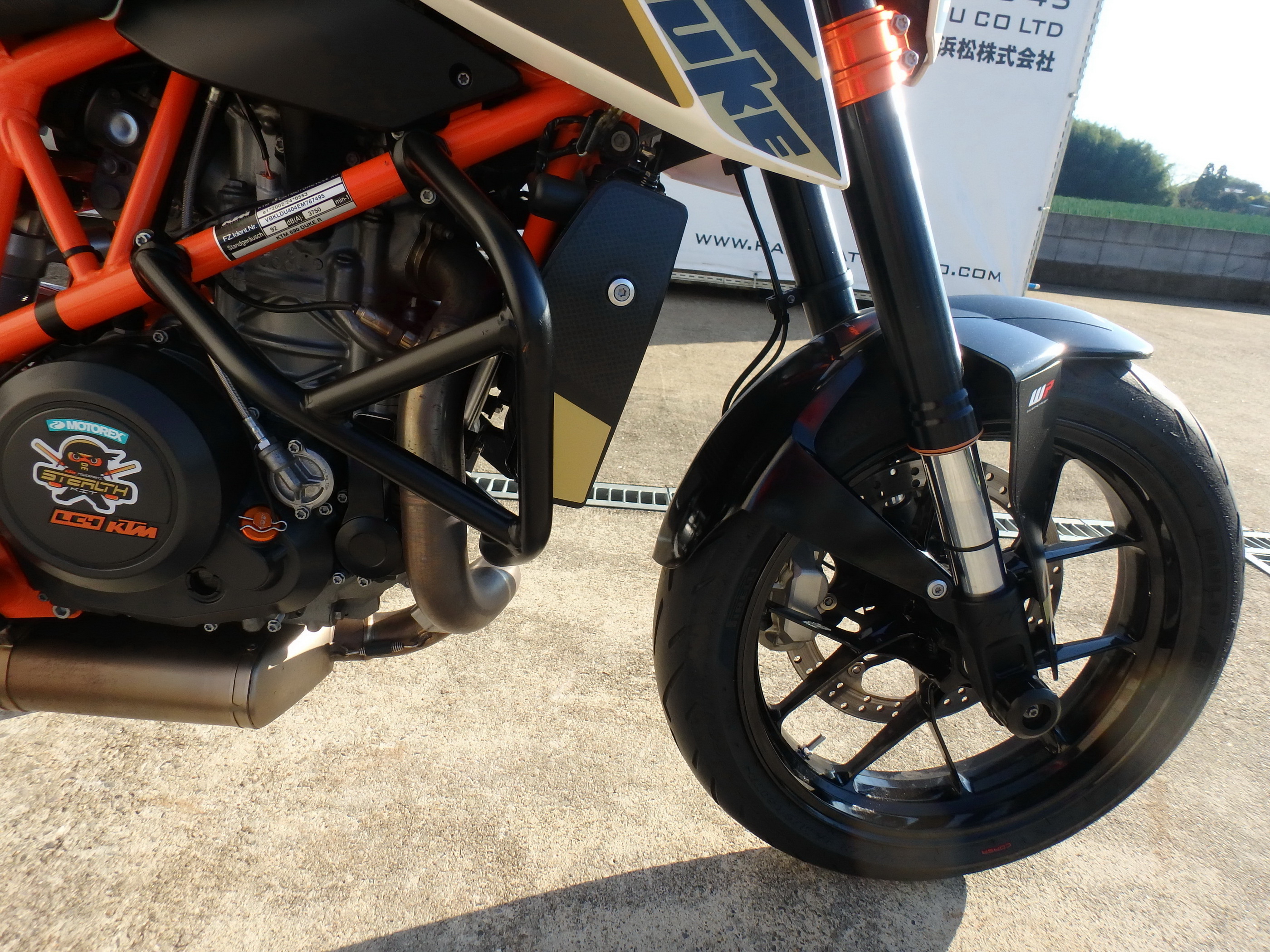 Купить мотоцикл KTM 690 Duke R 2014 фото 19