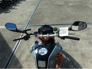     KTM 690 Duke R 2014  21