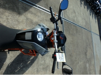     KTM 690 Duke R 2014  22