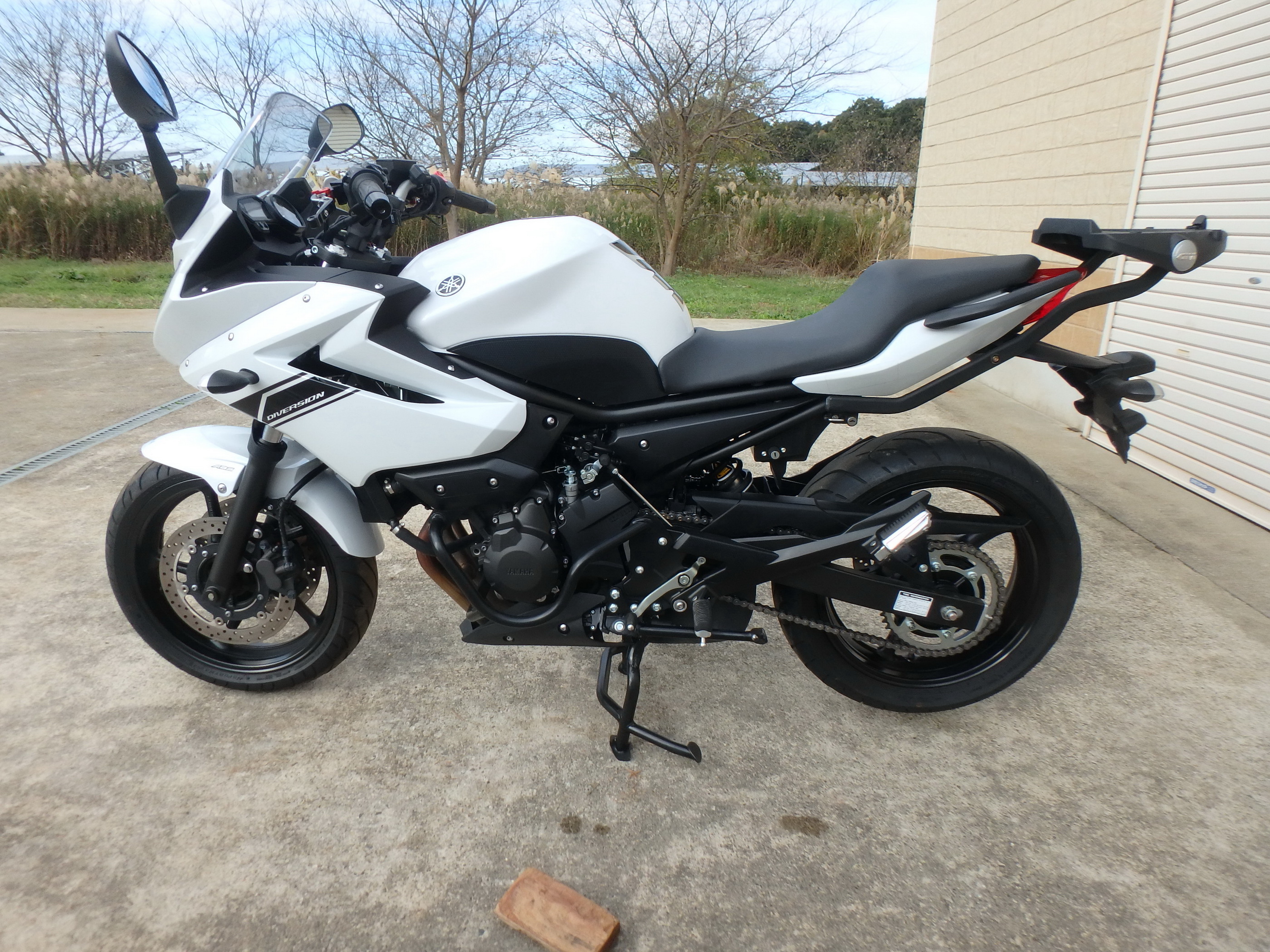 Купить мотоцикл Yamaha XJ6 DIVERSION A FZ6R ABS 2015 фото 12