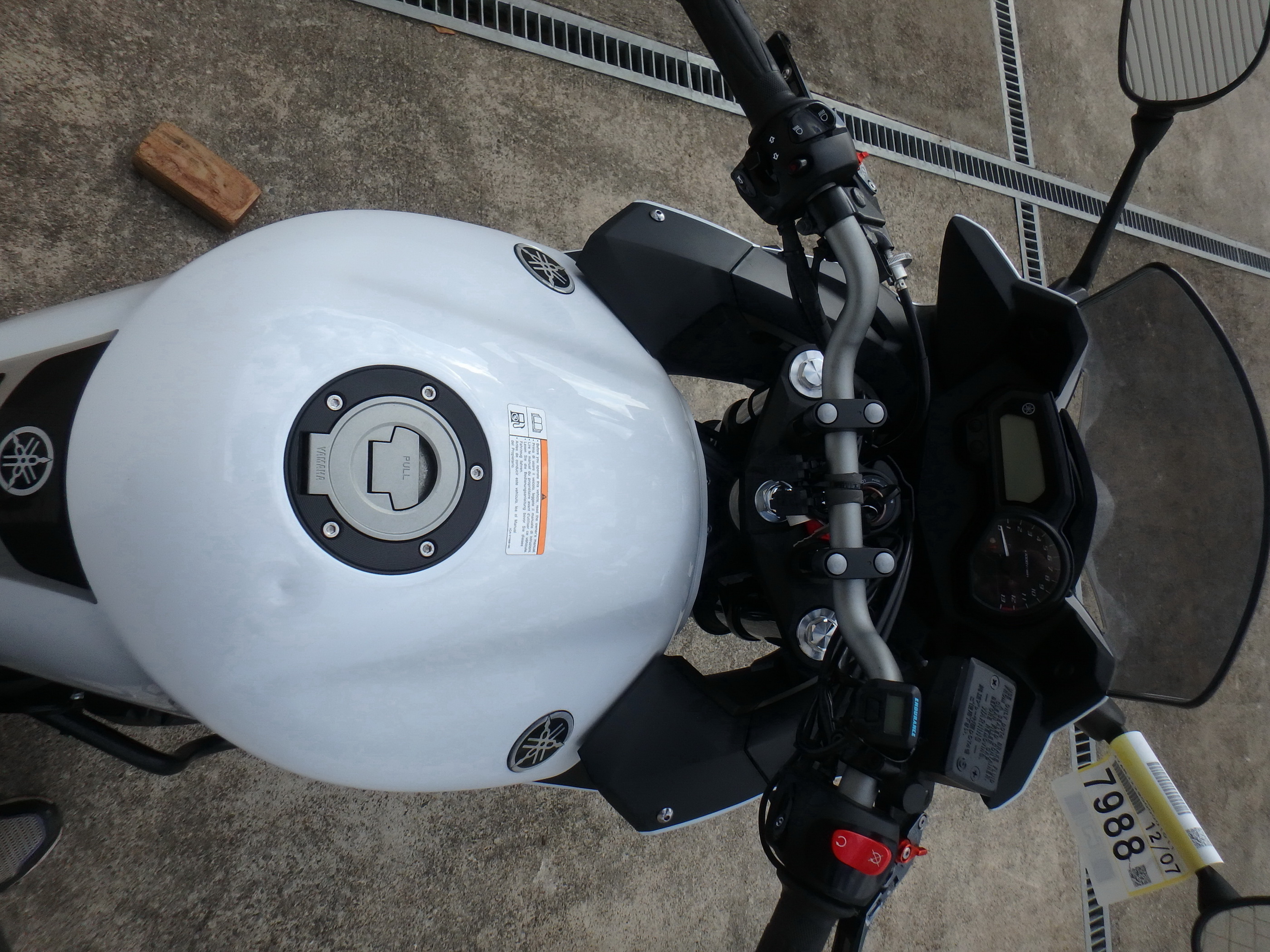 Купить мотоцикл Yamaha XJ6 DIVERSION A FZ6R ABS 2015 фото 22