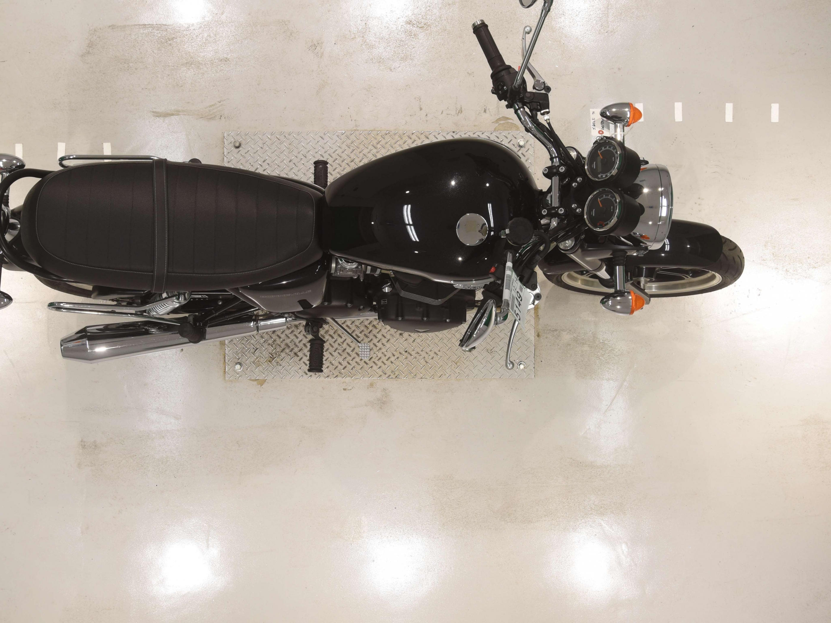 Купить мотоцикл Triumph Bonneville 2016 фото 3