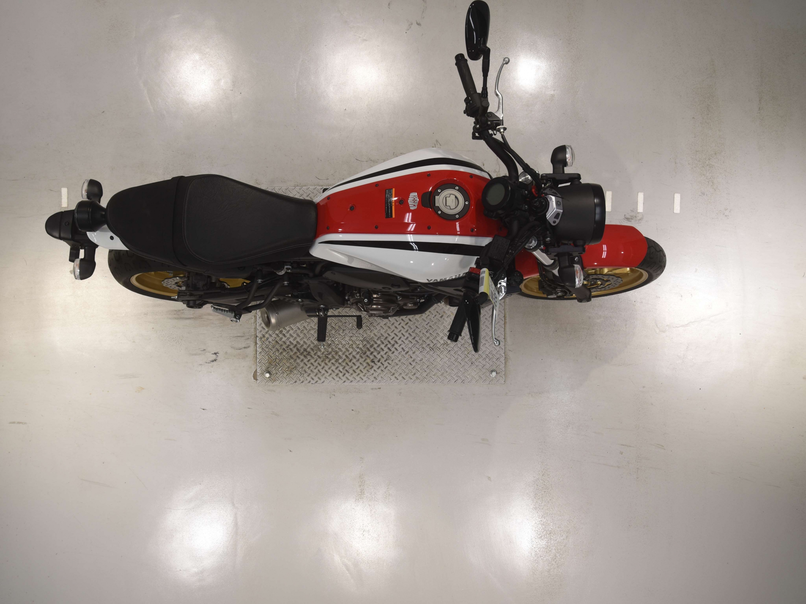 Купить мотоцикл Yamaha XSR700 2020 фото 3