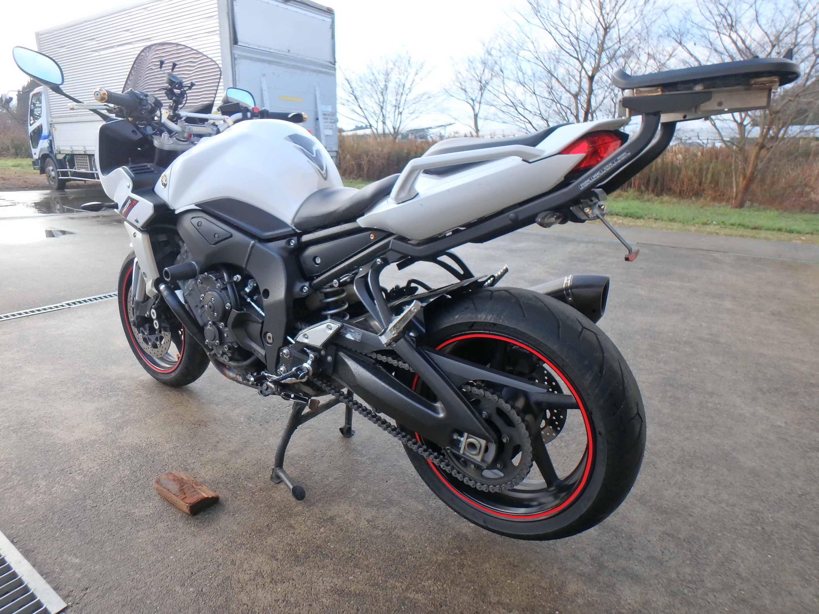 Купить мотоцикл Yamaha FZ-1 Fazer 2013 фото 11