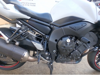     Yamaha FZ-1 Fazer 2013  18