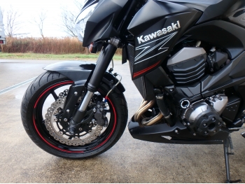    Kawasaki Z800 2013  14