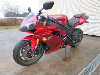     Yamaha YZF-R1 2008  13
