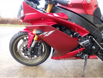     Yamaha YZF-R1 2008  14