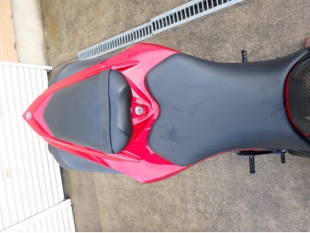     Yamaha YZF-R1 2008  23