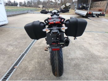     Ducati Hypermotard 820 2014  10