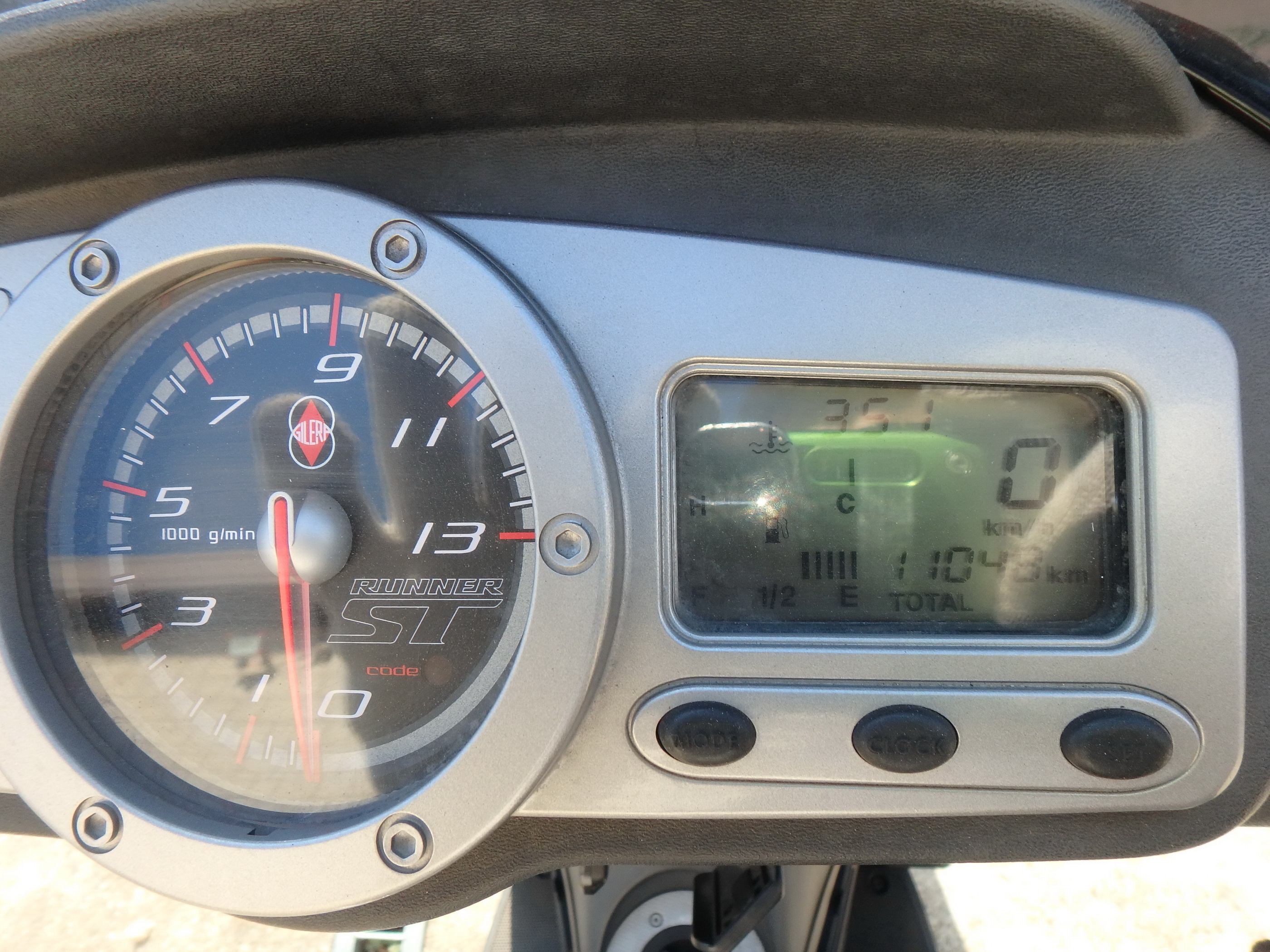 Купить мотоцикл Gilera Runner ST200 2009 фото 20