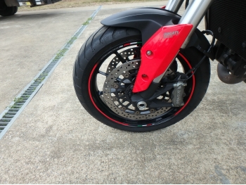    Ducati Hyperstrada820 2013  14